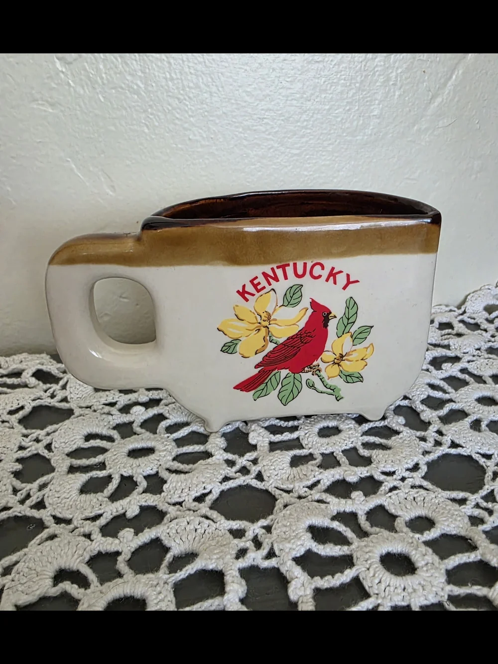 Kentucky Cardinal Ceramic Unique Mug Souvenir Retro
